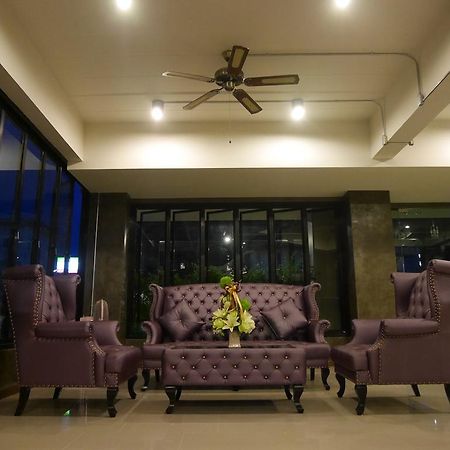 Green Garden Place Удон-Тхани Экстерьер фото